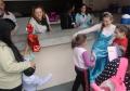 Crianças recebem brinquedos do Hospital do Trabalhador. Curitiba, 10/10/2016