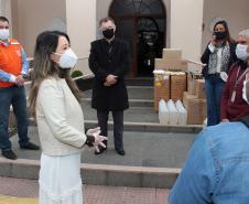 Hospital do Trabalhador recebe doação de máscaras, luvas e álcool em gel de empresa especializada em equipamentos de proteção individual, com intermédio da Superintendência Geral de Ação Solidária do Governo do Paraná