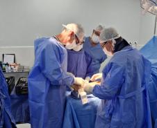 Hospital do Trabalhador realiza primeira cirurgia de artroplastia de tornozelo no SUS no Paraná