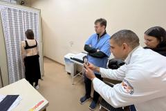 Junho Verde: Saúde alerta sobre importância do tratamento precoce da escoliose