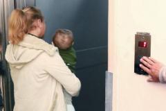 Concluída a modernização do elevador que atende ao Centro Cirúrgico, Hospital Dia, UTI 2 e Pediatria do HT.