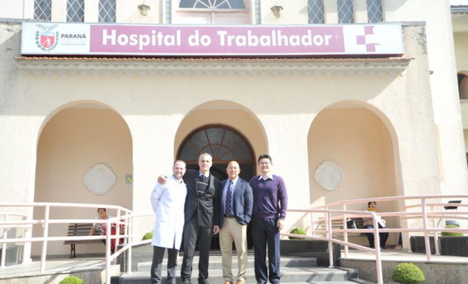 Hospital do Trabalhador recebe especialista americano
