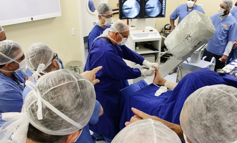 Hospital de Reabilitação recebe especialista italiano