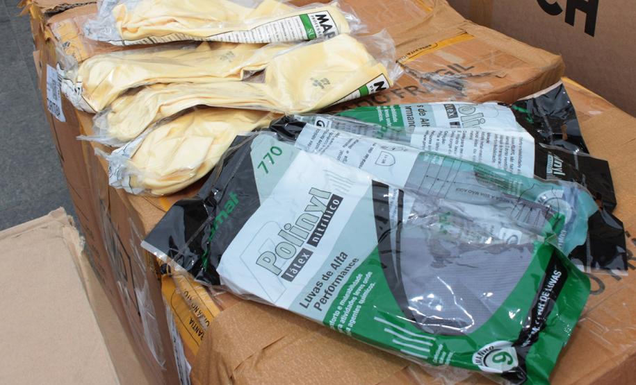 Hospital do Trabalhador recebe doação de máscaras, luvas e álcool em gel de empresa especializada em equipamentos de proteção individual, com intermédio da Superintendência Geral de Ação Solidária do Governo do Paraná