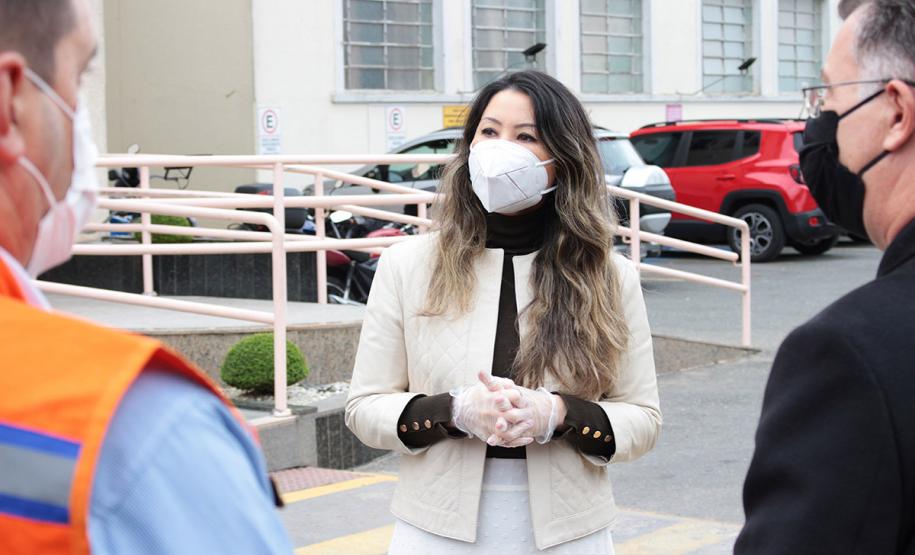 Hospital do Trabalhador recebe doação de máscaras, luvas e álcool em gel de empresa especializada em equipamentos de proteção individual, com intermédio da Superintendência Geral de Ação Solidária do Governo do Paraná