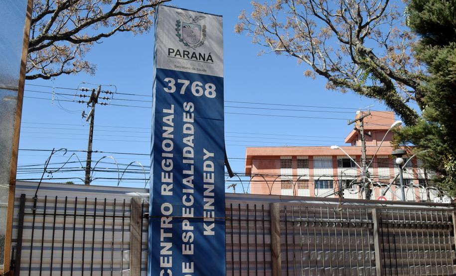 Secretário vistoria obras do Ambulatório Médico de Especialidades (AME) em Curitiba.