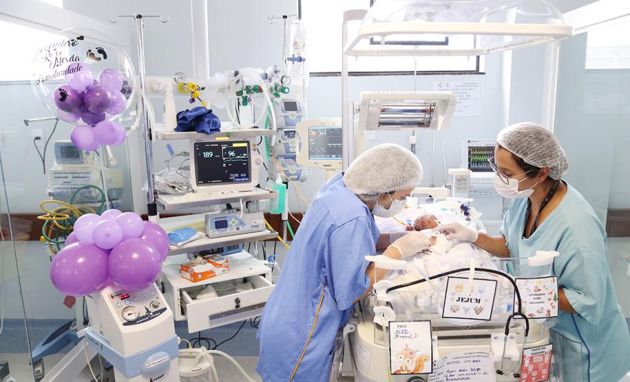 Novembro Roxo lembra a importância do cuidado na gravidez para evitar a prematuridade