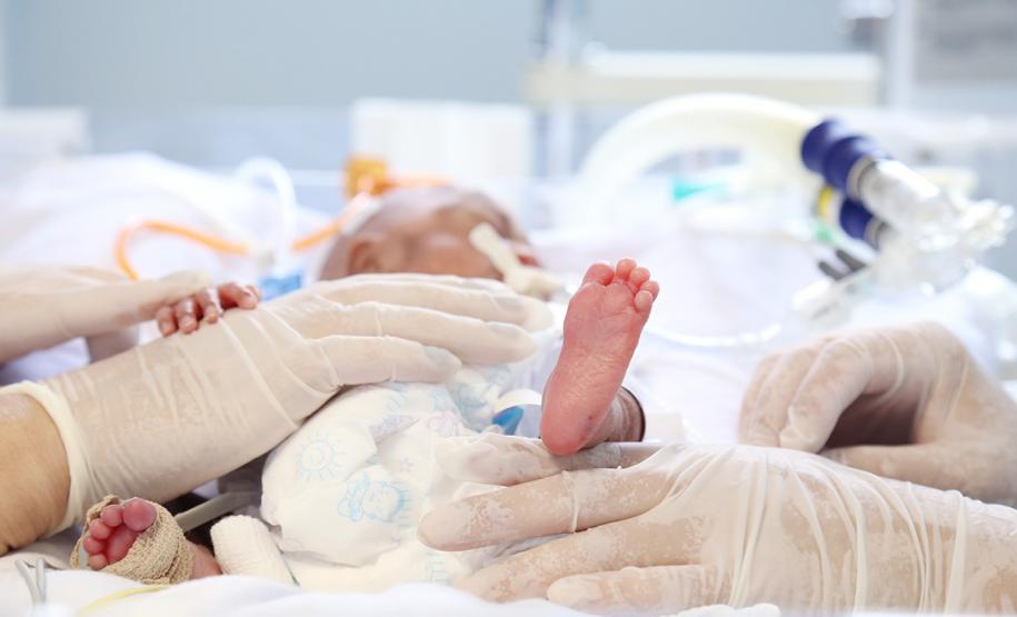 Novembro Roxo lembra a importância do cuidado na gravidez para evitar a prematuridade