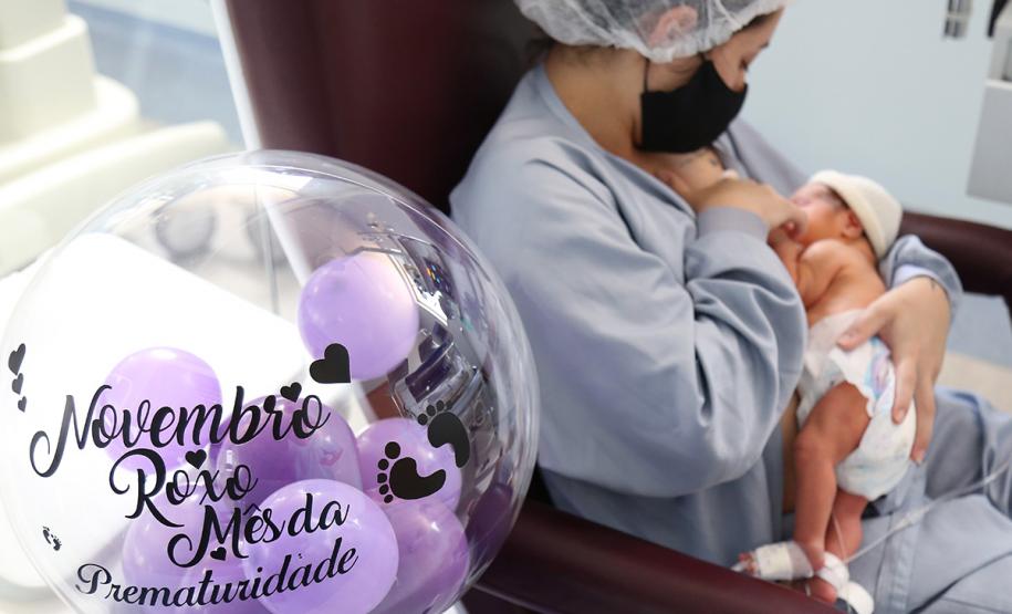 Novembro Roxo lembra a importância do cuidado na gravidez para evitar a prematuridade