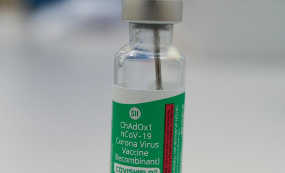 Complexo do Trabalhador vacina 92% dos profissionais da linha de frente