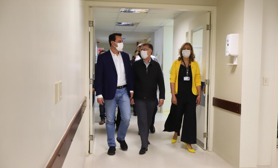 Governador inaugura seis leitos de UTI exclusivos para Covid-19 em hospital da Lapa