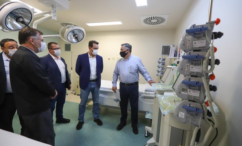 Governador inaugura seis leitos de UTI exclusivos para Covid-19 em hospital da Lapa