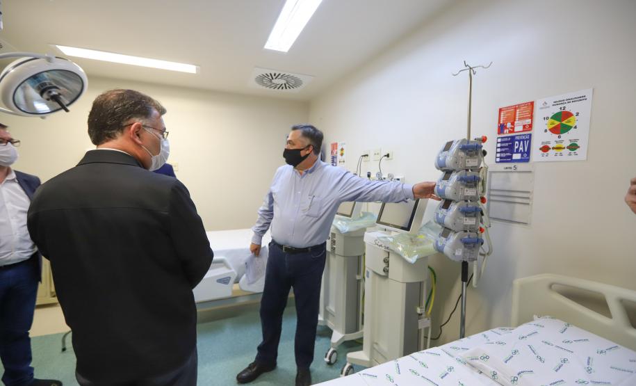 Governador inaugura seis leitos de UTI exclusivos para Covid-19 em hospital da Lapa