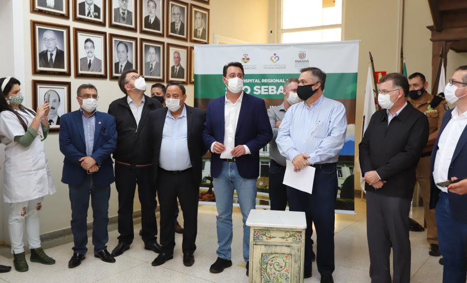 Governador inaugura seis leitos de UTI exclusivos para Covid-19 em hospital da Lapa