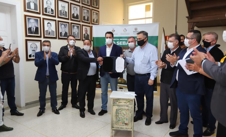 Governador inaugura seis leitos de UTI exclusivos para Covid-19 em hospital da Lapa