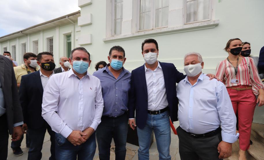 Governador inaugura seis leitos de UTI exclusivos para Covid-19 em hospital da Lapa