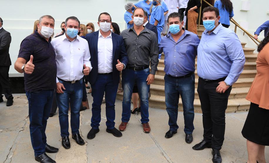 Governador inaugura seis leitos de UTI exclusivos para Covid-19 em hospital da Lapa