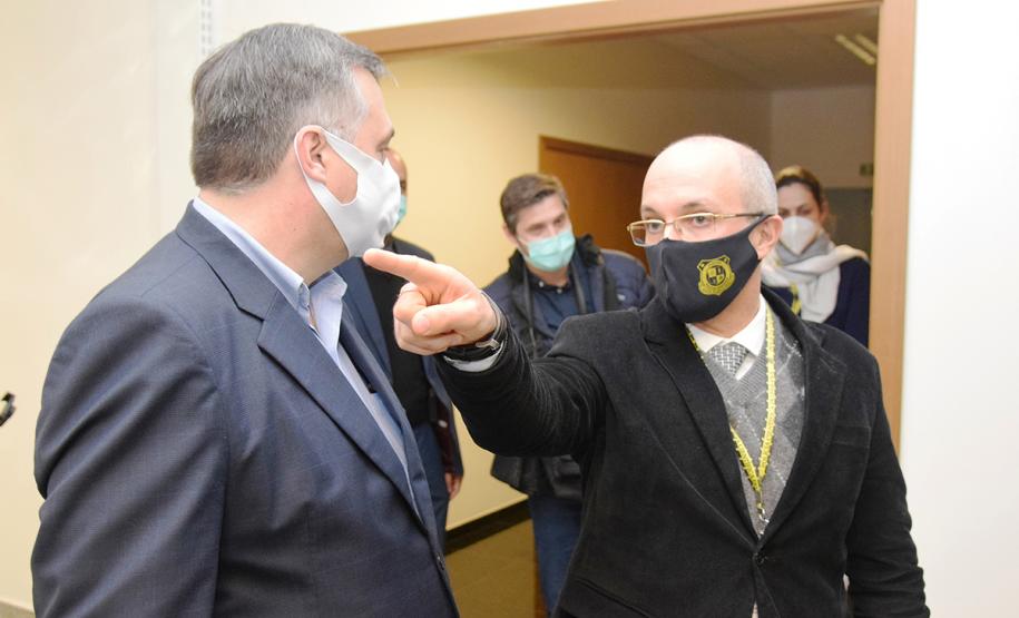 Sesa e Sesp inauguram laboratório multiusuário de patologia forense