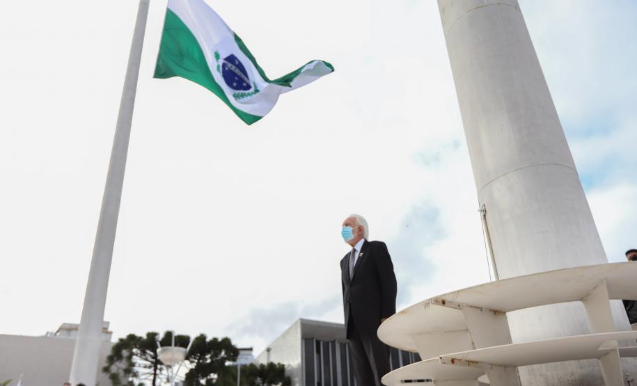 Governo do Estado homenageia profissionais da saúde em cerimônia da Semana da Pátria