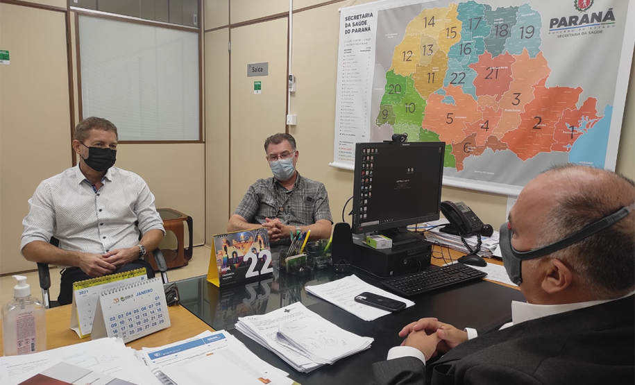 Sesa recebe visita de médico canadense