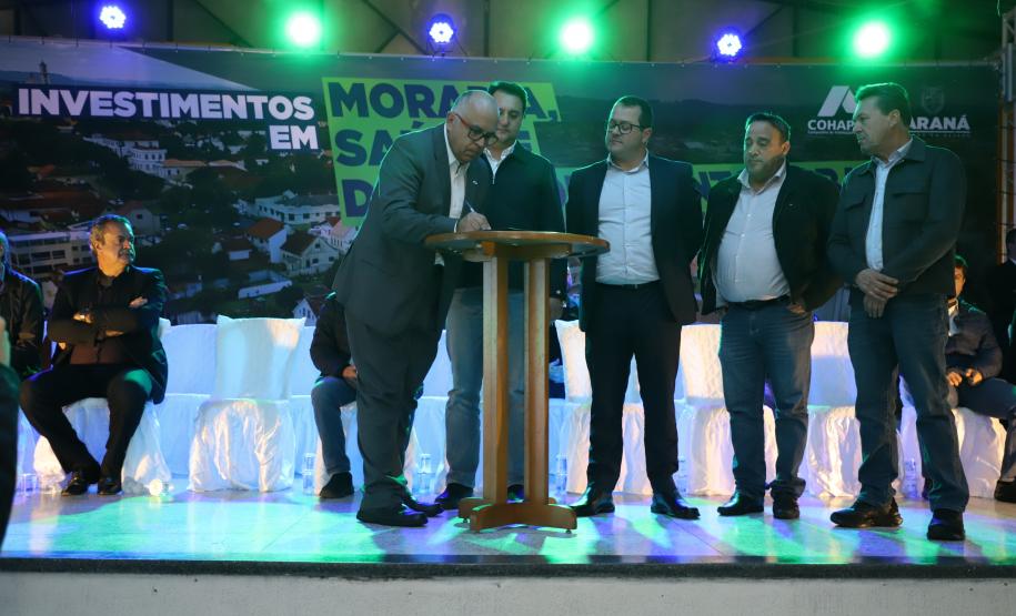 Governador confirma investimentos na saúde da Lapa