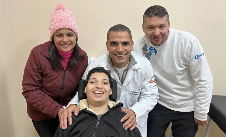 Junho Verde: Saúde alerta sobre importância do tratamento precoce da escoliose