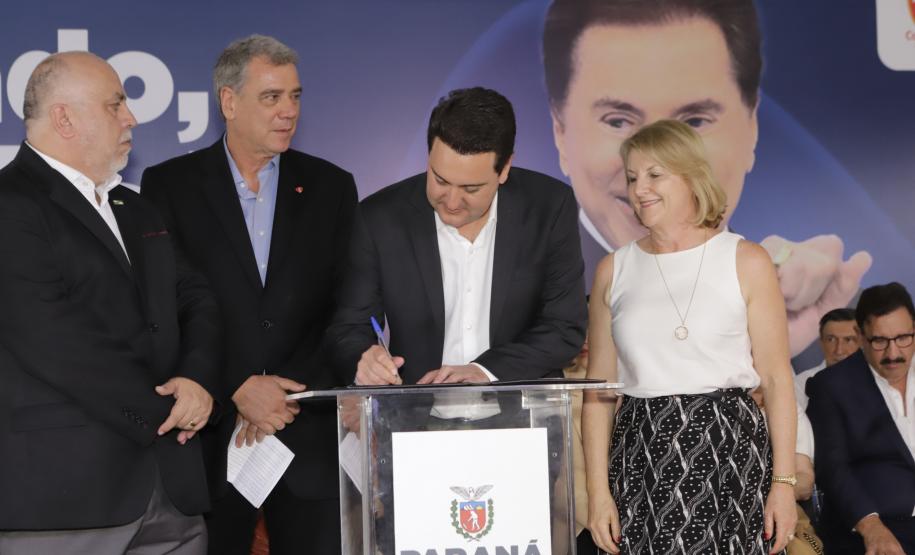 Em parceria com AACD, governador anuncia Complexo de Reabilitação Silvio Santos
