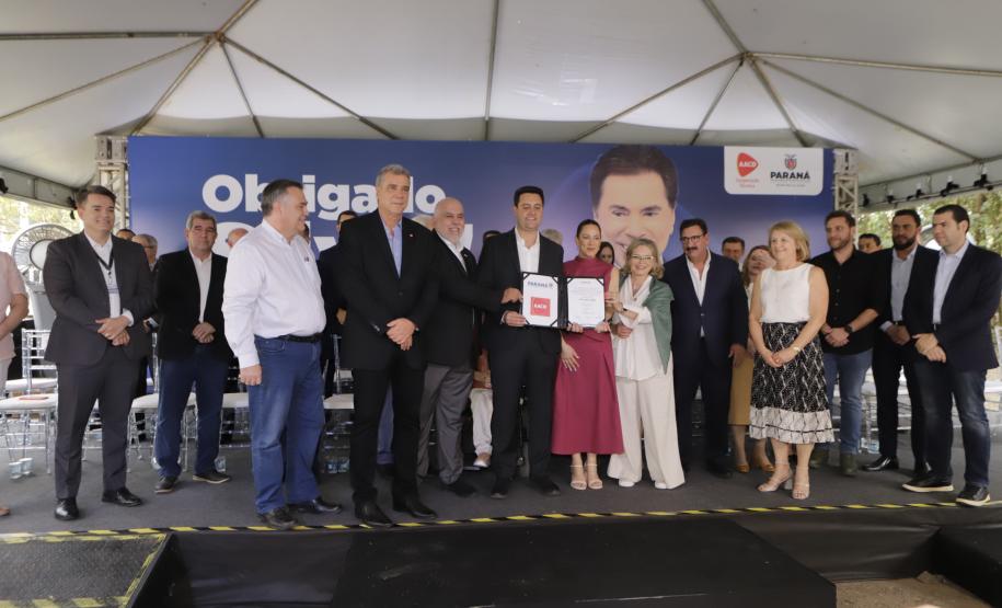 Em parceria com AACD, governador anuncia Complexo de Reabilitação Silvio Santos