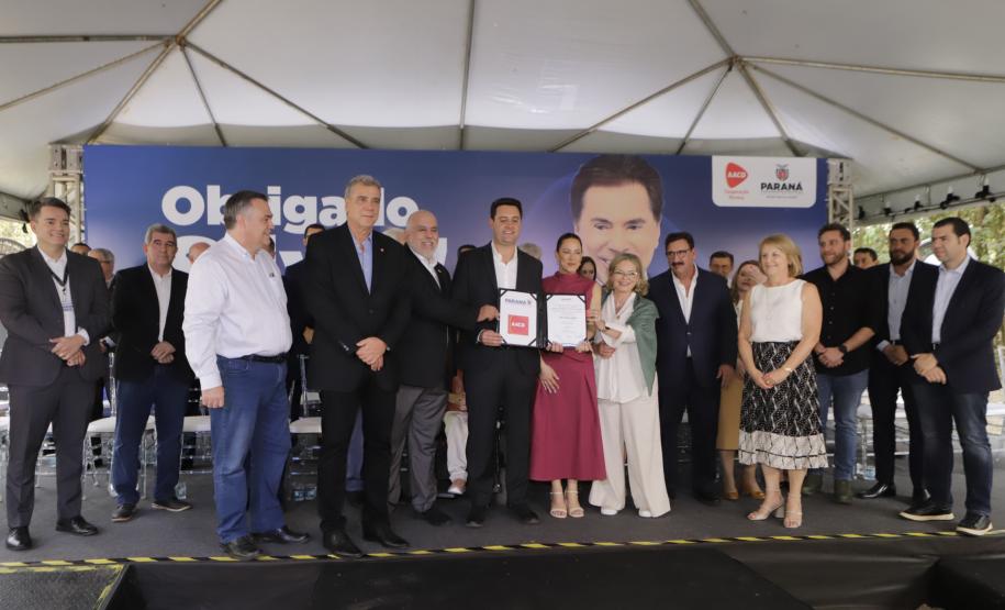 Em parceria com AACD, governador anuncia Complexo de Reabilitação Silvio Santos