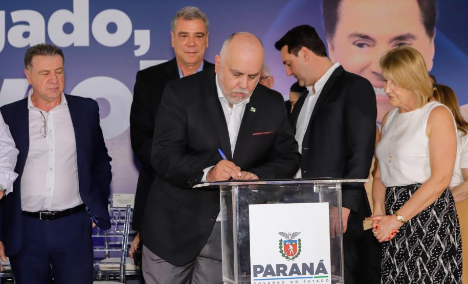 Em parceria com AACD, governador anuncia Complexo de Reabilitação Silvio Santos