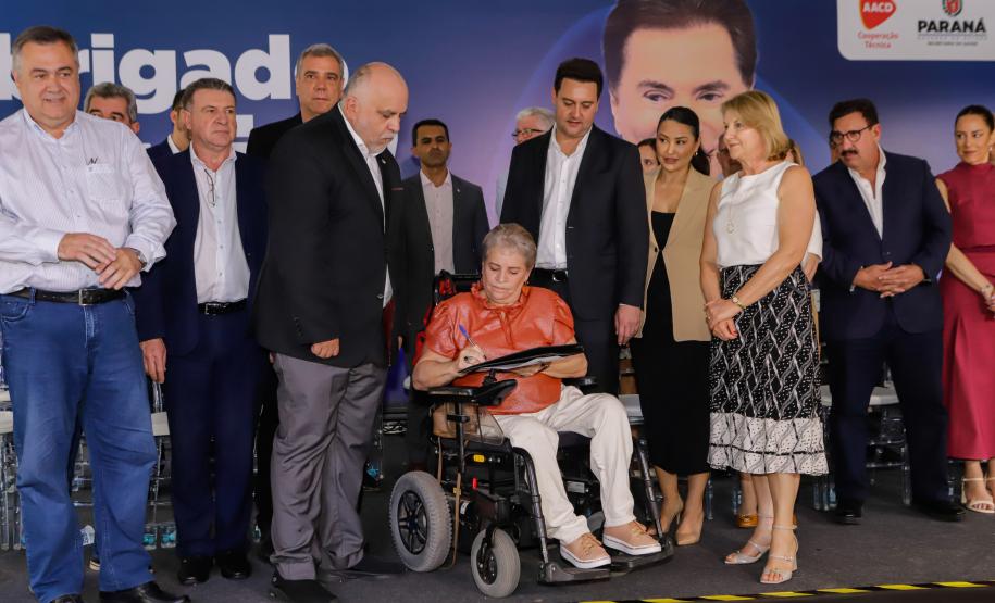 Em parceria com AACD, governador anuncia Complexo de Reabilitação Silvio Santos