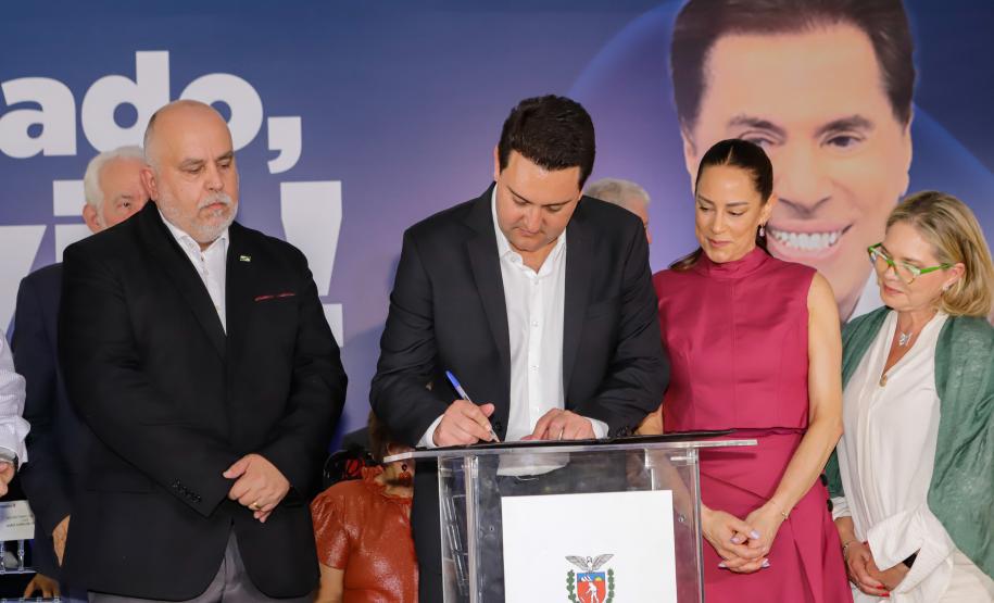 Em parceria com AACD, governador anuncia Complexo de Reabilitação Silvio Santos