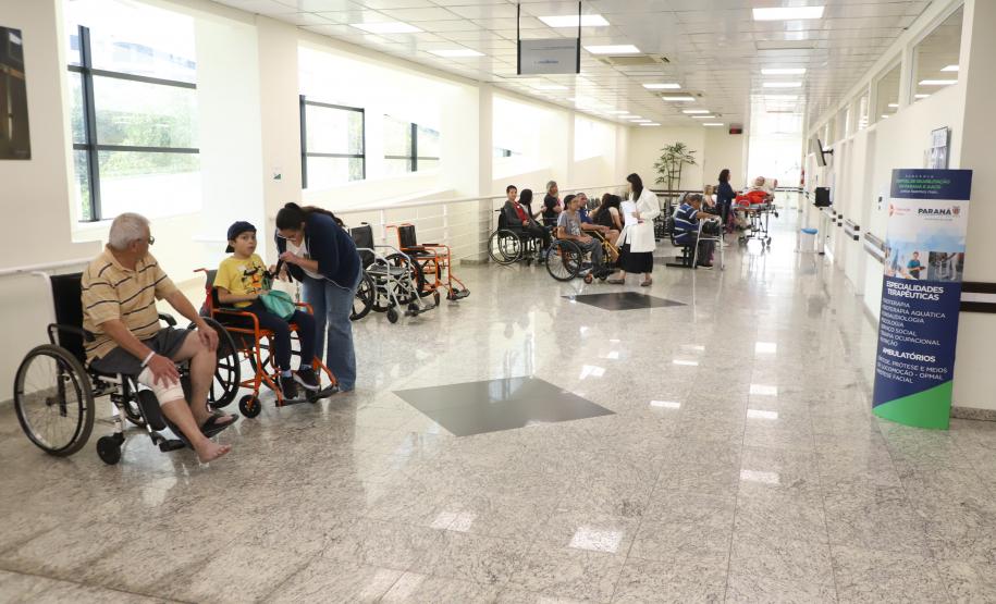 Em parceria com AACD, governador anuncia Complexo de Reabilitação Silvio Santos