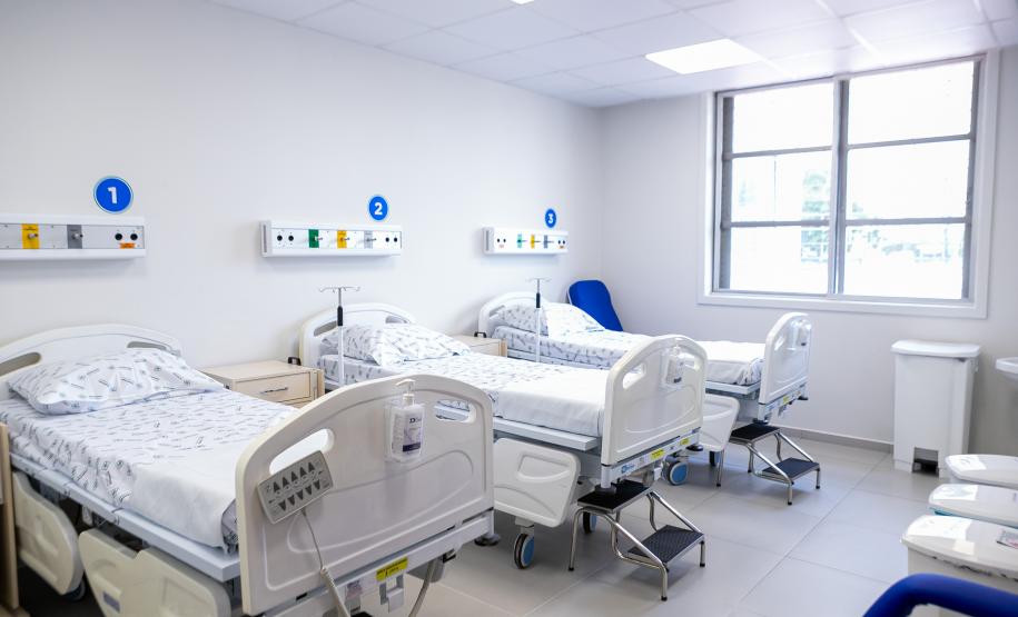 Hospital do Trabalhador de Curitiba ganha novo centro cirúrgico e enfermaria