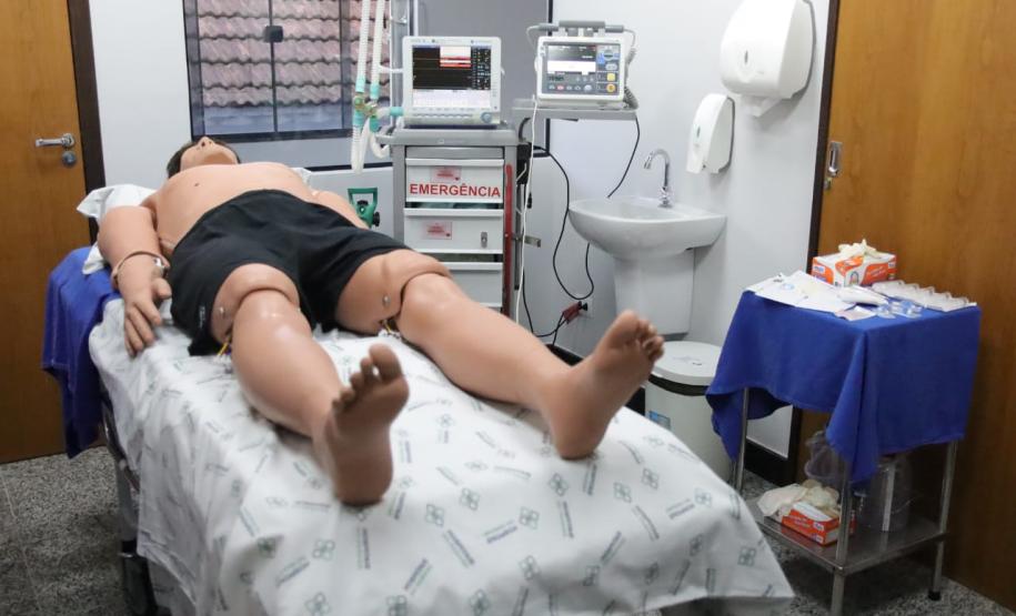 Estado inicia treinamento prático com simuladores para aperfeiçoar trabalho da saúde