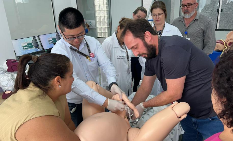 Estado inicia treinamento prático com simuladores para aperfeiçoar trabalho da saúde