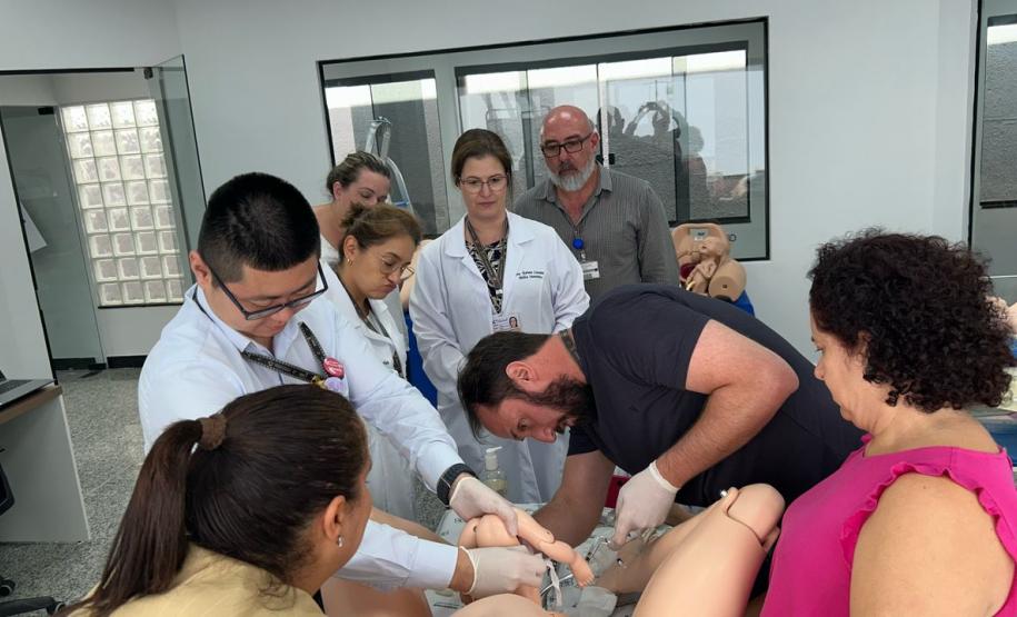 Estado inicia treinamento prático com simuladores para aperfeiçoar trabalho da saúde
