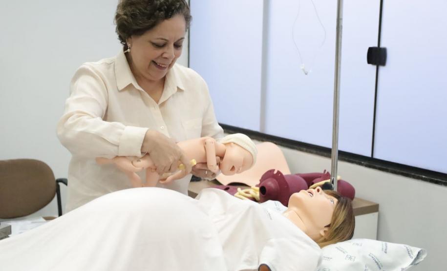 Estado inicia treinamento prático com simuladores para aperfeiçoar trabalho da saúde