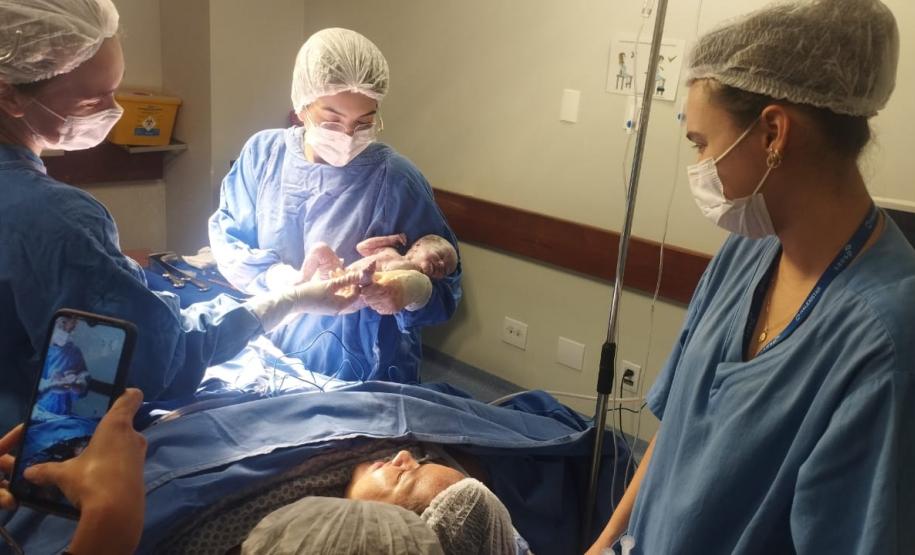 Rede materno-infantil do Estado garante parto seguro de gêmeas após gestação de alto risco