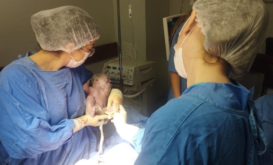 Rede materno-infantil do Estado garante parto seguro de gêmeas após gestação de alto risco