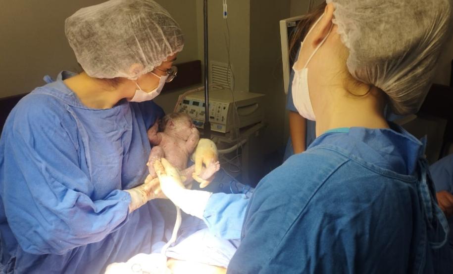 Rede materno-infantil do Estado garante parto seguro de gêmeas após gestação de alto risco