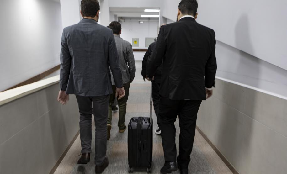 Com apoio do Estado, paciente de Curitiba recebe aplicação de polilaminina no Hospital do Trabalhador