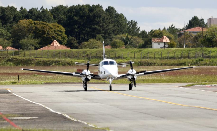 Transporte aéreo do Estado