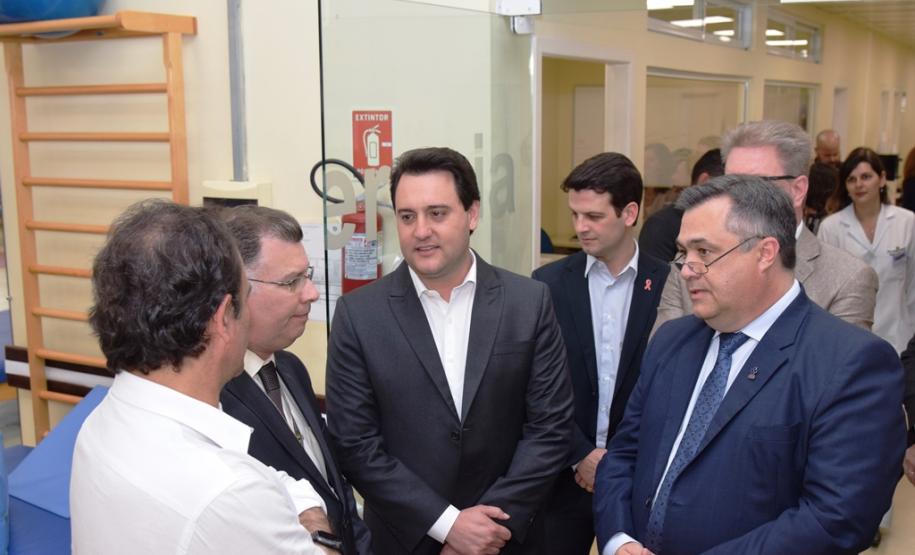 Governo retoma estrutura parada há uma década e entrega 10 novos leitos de UTI no Hospital de Reabilitação