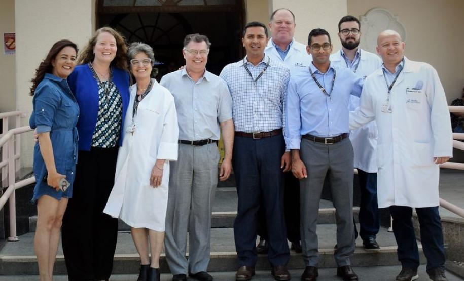 Hospital do Trabalhador recebe ortopedistas norte-americanos