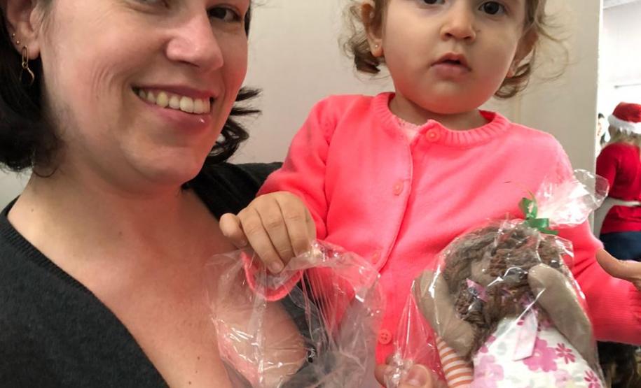 Pacientes do Hospital do Trabalhador recebem a visita do Papai Noel