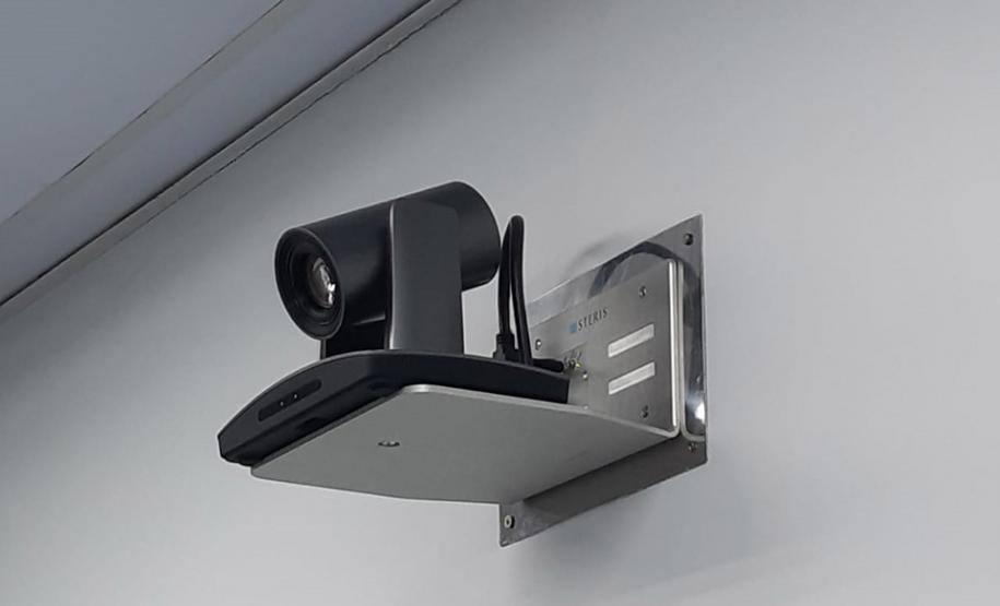 Hospital do Trabalhador realiza cirurgias com transmissão ao vivo