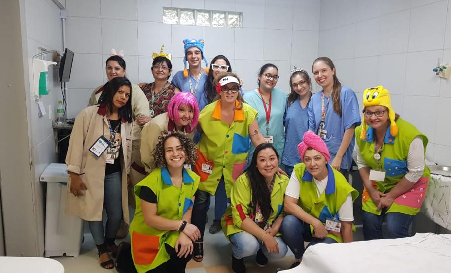 Em primeiro lugar os voluntários que atuam em unidades do Complexo Hospitalar do Trabalhador. que somaram 11.304 horas de trabalho, na participação do Pátria Voluntária Em primeiro lugar os voluntários que atuam em unidades do Complexo Hospitalar do Trabalhador. que somaram 11.304 horas de trabalho, na participação do Pátria Voluntária