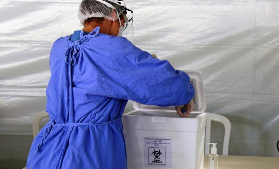 HOC inicia atendimento drive-thru para testar trabalhadores da saúde e da segurança para Covid-19