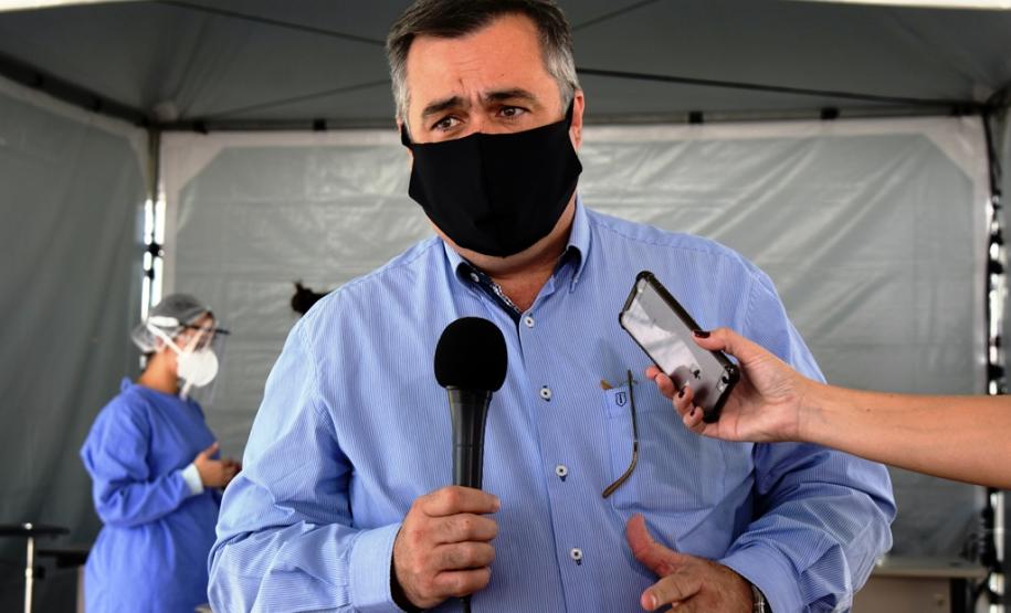 HOC inicia atendimento drive-thru para testar trabalhadores da saúde e da segurança para Covid-19